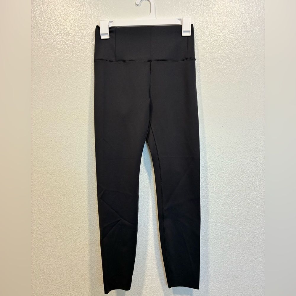 Vuori Black clean Elevation Leggings